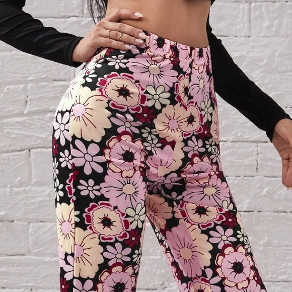❌DONATED❌Black Multi Color Retro Boho Hippie Floral Prints Flare Pants - Picture 4 of 14